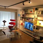 아파트 Large Sunny And Bright With Park View *