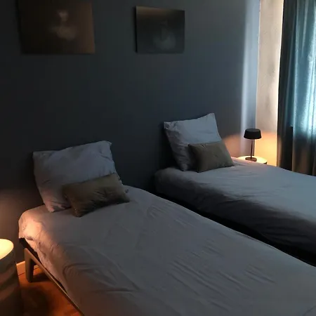 Large Sunny And Bright With Park View Apartamento