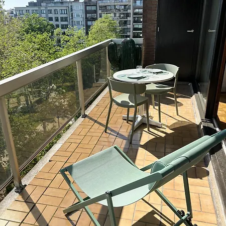 Apartament Large Sunny And Bright With Park View