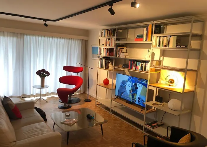 公寓 Large Sunny And Bright With Park View *